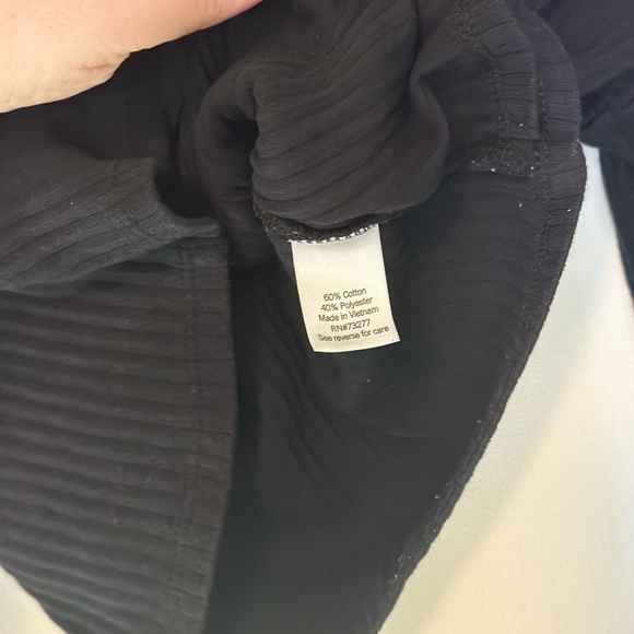 SO Sonoma Goods For Life Long Sleeve Cropped Wrap Top Black Women Juniors Size L - Picture 4 of 7